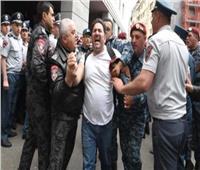 اعتقال أكثر من مائتي متظاهر مناهض للحكومة في أرمينيا