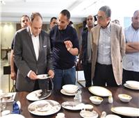 وزير التجارة يزور مصانع الشركة المصرية الألمانية لإنتاج البورسلين