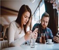 كيف تؤثر وسائل التواصل الاجتماعي على العلاقات الشخصية