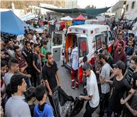 أعداد هائلة من المصابين جراء قصف إسرائيلي على مستشفى شهداء الأقصى