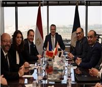 تعزيز التعاون بين مصر وفرنسا في مجالات السياحة والآثار