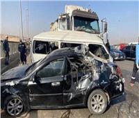 مصرع 4 أشخاص في حادث تصادم سيارتين بالطريق الصحراوي بالمنيا