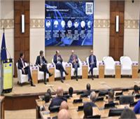 وزير التجارة يستعرض مقومات القطاع الصناعي وفرص صناعة السيارات