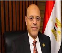 وزير العمل: إرساء الاستقرار فى مواقع الإنتاج