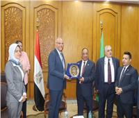 محافظ القليوبية يستقبل رئيس هيئة قضايا الدولة 