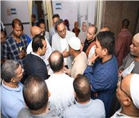 محافظ قنا يطمئن على مستوى الخدمات الطبية بنجع حمادي 