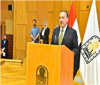 محافظ أسيوط يشهد ملتقى الجامعة الأول لطلاب الثانوية العامة