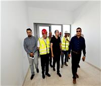 وزير الإسكان يتفقد مشروع «أبراج الداون تاون» بمدينة العلمين الجديدة| صور