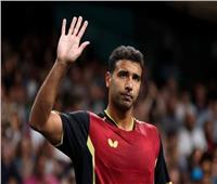 باريس 2024| عمر عصر يلقي الكرات على الجماهير بعد تأهله لربع نهائي الأولمبياد.. صور 