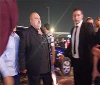خالد الصاوي يحضر عزاء المنتجين الأربعة في مسجد الشرطة