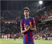 رغم حادث طعن والده| يامال يتدرب مع برشلونة