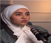 هلا رشدي تكشف عن رحلتها مع الاكتئاب وتجد السعادة في الرضا والدعاء