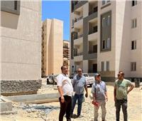 رئيس جهاز مدينة قنا الجديدة يتفقد وحدات «سكن لكل المصريين»