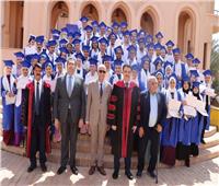 رئيس جامعة المنوفية يشهد حفل تخريج الدفعة الأولى من البرامج المشتركة