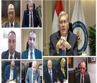 وزير البترول يؤكد أهمية مصافي التكرير في توفير الوقود للسوق المحلي