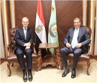 وزير الزراعة وسفير بريطانيا يبحثان تبادل المنتجات ودعم منظومة الأمن الغذائي المستدام