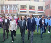 عودة المدارس 2024.. محافظ القليوبية يشهد طابور الصباح وتحية العلم