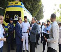 محافظ المنيا يزور مصابي حادث القطار ويطمئن على حالتهم الصحية| صور