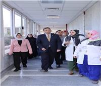 محافظ دمياط يتفقد مستشفى جراحات اليوم الواحد بمدينة رأس البر