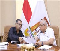 محافظ الوادي الجديد يتابع موقف ملفات التقنين والتصالح على مخالفات البناء 