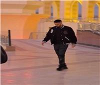 إسلام جمال يصل عزاء والدة أحمد عصام