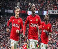 مانشستر يونايتد يضرب ليستر بثلاثية في الدوري الإنجليزي