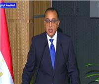 مدبولي: نسعى لتحويل 250 ألف سيارة تعمل إلى العمل بالغاز الطبيعي