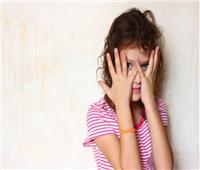 «الفرق بين الخجل وقلة الثقة بالنفس».. خبير يوضح | خاص