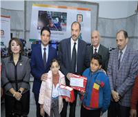 محافظ سوهاج يتفقد القافلة الطبية لذوي الإعاقة