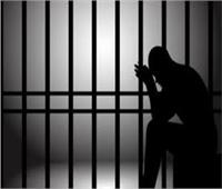 مصاب بانفصام في الشخصية.. شاب يقتل والده ووالدته بمدينة 15 مايو