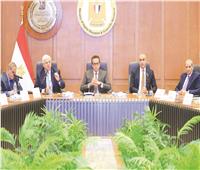 مطالب بمسار للذكاء الاصطناعى وإرجاء التطبيق عامين