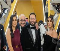 أحمد رزق وبيومي فؤاد يصلان حفل «JOY AWARDS»