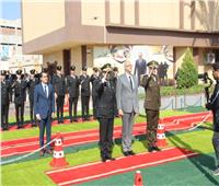 محافظ القليوبية يضع إكليل من الزهور على قبر الجندى المجهول بمناسبة عيد الشرطة الـ73