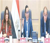 بحث تقليل زمن الإفراج الجمركى وإحكام الرقابة على الحدود