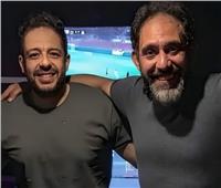 «عودتني إنك قوي».. رسالة محمد حماقي لـ عمرو مصطفى بعد إصابته بالسرطان