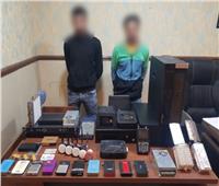 ضبط المتهمين بإدارة شبكة بث لاستقبال القنوات الفضائية المشفرة بالإسكندرية