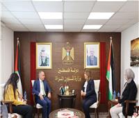 السفير المصري في رام الله يثمن دور المرأة الفلسطينية فى تاريخ فلسطين