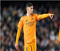 ريال مدريد يخسر جهود فالفيردي أمام ريال بيتيس بالدوري الإسباني