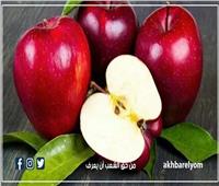 انفوجراف| 6 فوائد لتناول التفاح بدون قشر