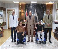 كراسي متحركة كهربائية إهداء من «جامعة سوهاج» للطلاب ذوي الهمم