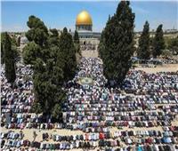 80 ألفا يؤدون صلاة الجمعة الثانية من شهر رمضان في المسجد الأقصى