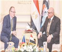 تعاون بين العربية للتصنيع والتشيك في صناعة السيارات ووسائل النقل