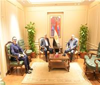«الوزير» و«الخطيب» يبحثان مع «العشري» آليات النهوض بصناعة الحديد والصلب