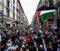 آلاف المتظاهرين في روما ينددون بجرائم الاحتلال ويطالبون بوقف الإبادة في غزة