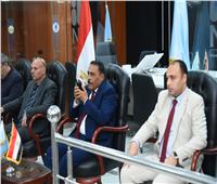 محافظ مطروح يتفقد مركز السيطرة للشبكة الوطنية للطوارئ والسلامة العامة