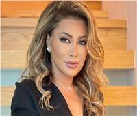 بسبب الكعب العالي.. سقوط مفاجئ لنوال الزغبي خلال حفل العيد| فيديو