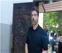 طارق صبري أول الحاضرين في عزاء زوجة نضال الشافعي  