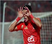 إمام عاشور يمنح الأهلي هدف التقدم أمام الهلال السوداني