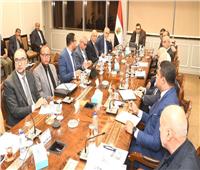وزير الإسكان يتابع الأعمال الجارية بـ«كمبوند مزارين» بمدينة العلمين الجديدة