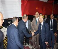 لمشاركتهم فرحتهم.. محافظ القليوبية ومدير الأمن يشهدان قُداس عيد القيامة 